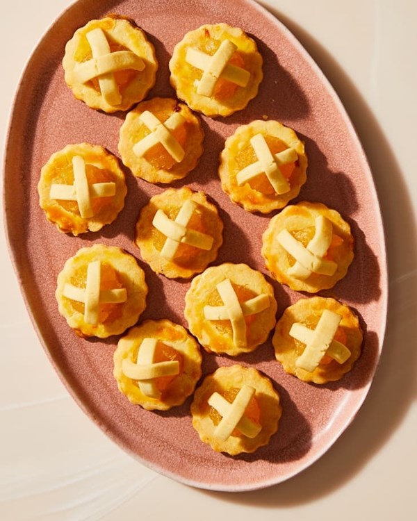 Pineapple tarts