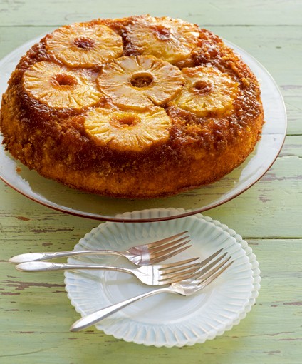 Pineapple upside-down cake