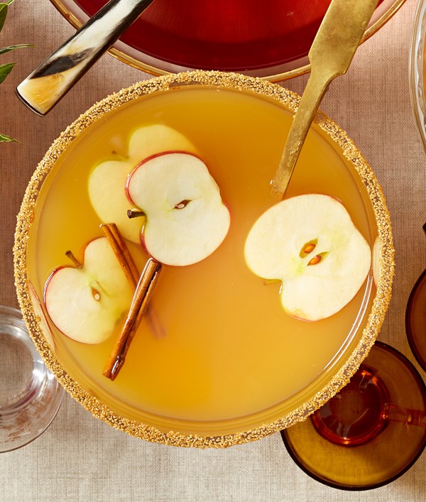 Pineapple wassail