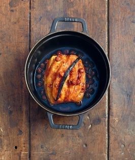 Pineapple with rum and nuts