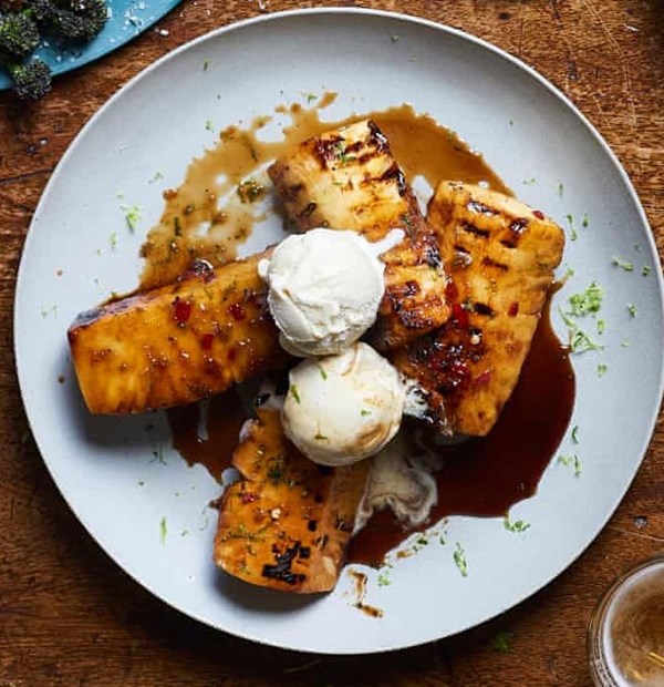 Pineapple with sweet Thai syrup