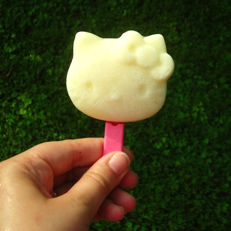 Pineapple-yogurt ice pops