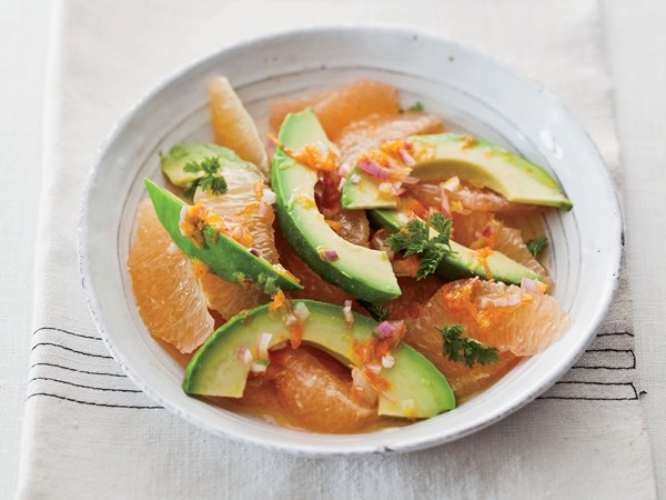 Pink-grapefruit-and-avocado salad