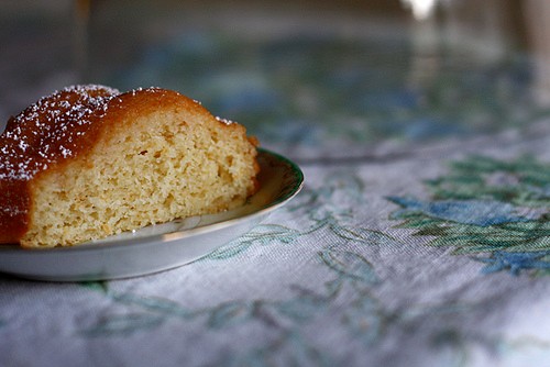 Pink grapefruit yogurt cake