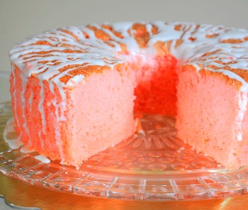 Pink lemonade cake