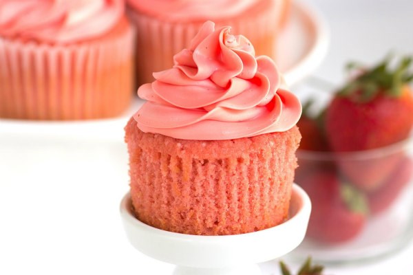 Pink strawberry cupcakes