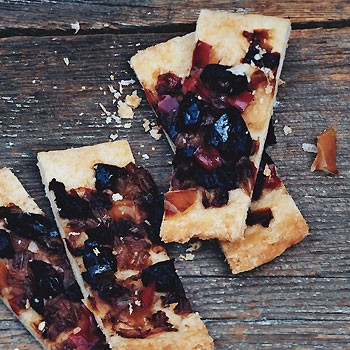Pissaladière strips