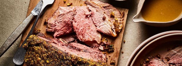 Pistachio & apricot crusted lamb