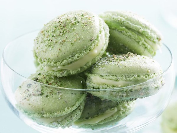 Pistachio & orange blossom macarons
