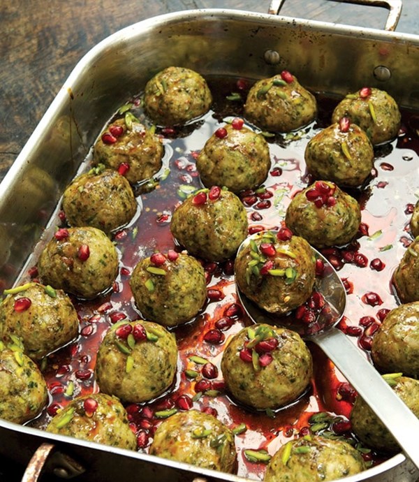 Pistachio + pomegranate meatballs (Kufteh-ye pesteh-o anar)