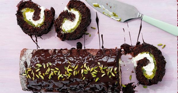 Pistachio and chocolate roulade