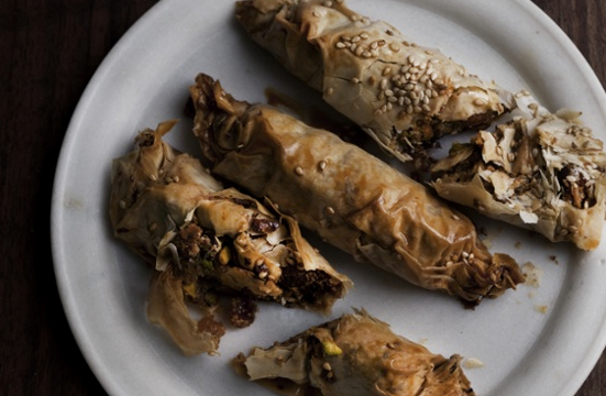 Pistachio and honey rolls