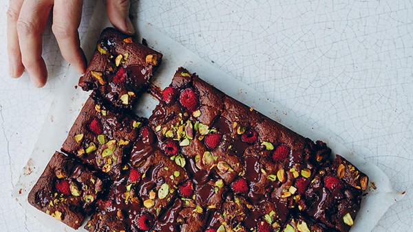 Pistachio and raspberry brownies