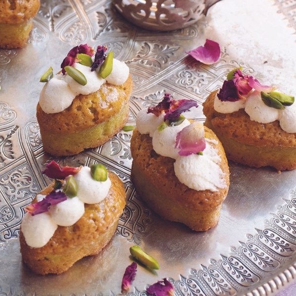 Pistachio and rose financiers