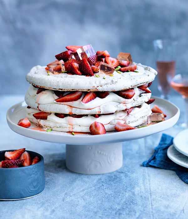 Pistachio and strawberry vacherin