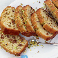 Pistachio and sultana lemon drizzle