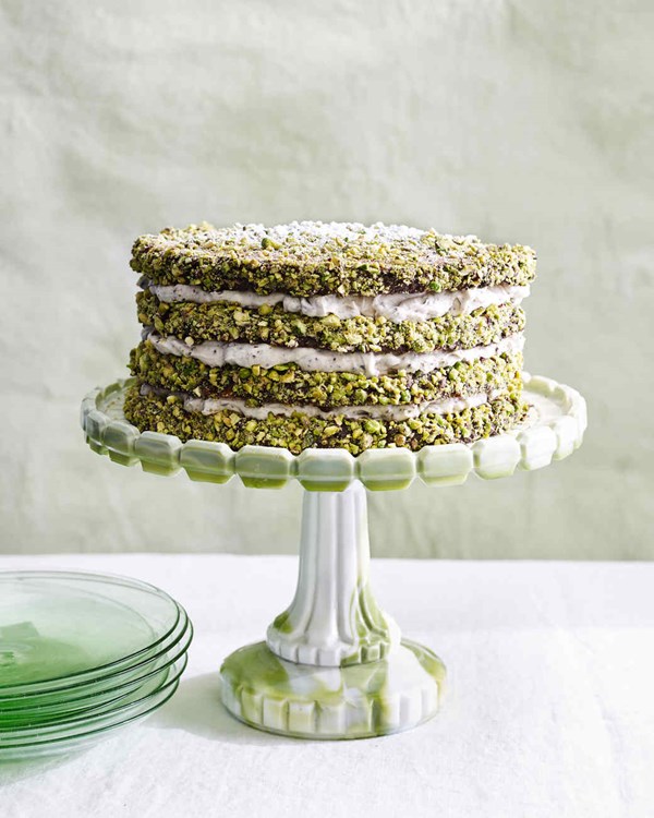 Pistachio cannoli cake