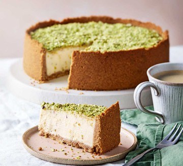 Pistachio cheesecake
