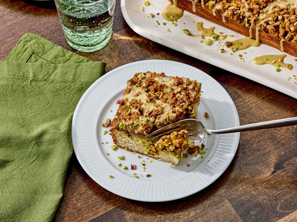 Pistachio coffee cake