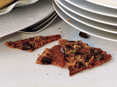 Pistachio dark-chocolate crisps