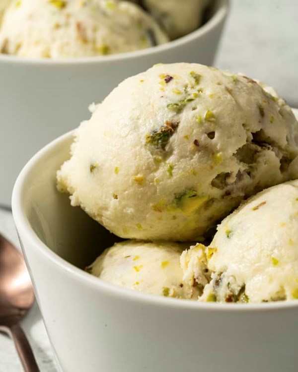 Pistachio ice cream