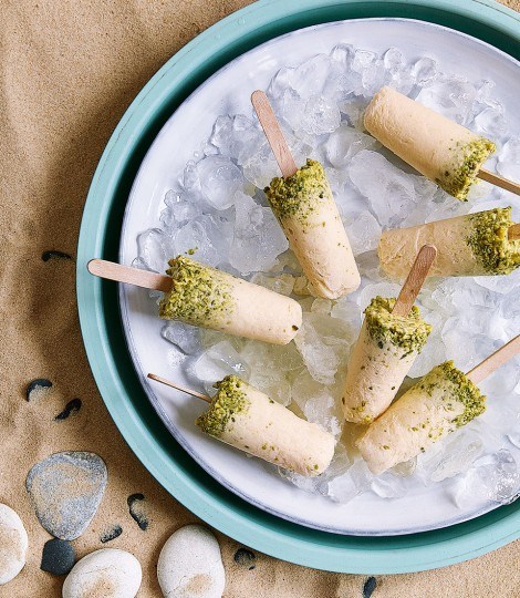 Pistachio kulfi ice lollies