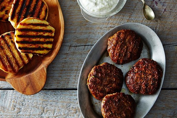 Pistachio lamb burger with tzatziki