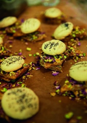 Pistachio nut brittle pieces