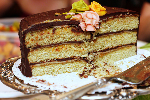 Pistachio petit-four cake