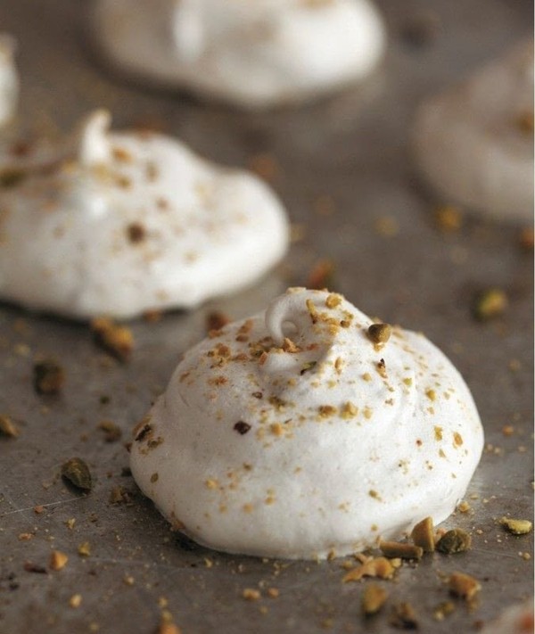 Pistachio-rosewater meringues