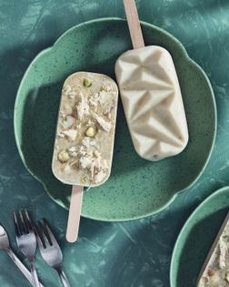 Pistachio soan papdi kulfi ice pops