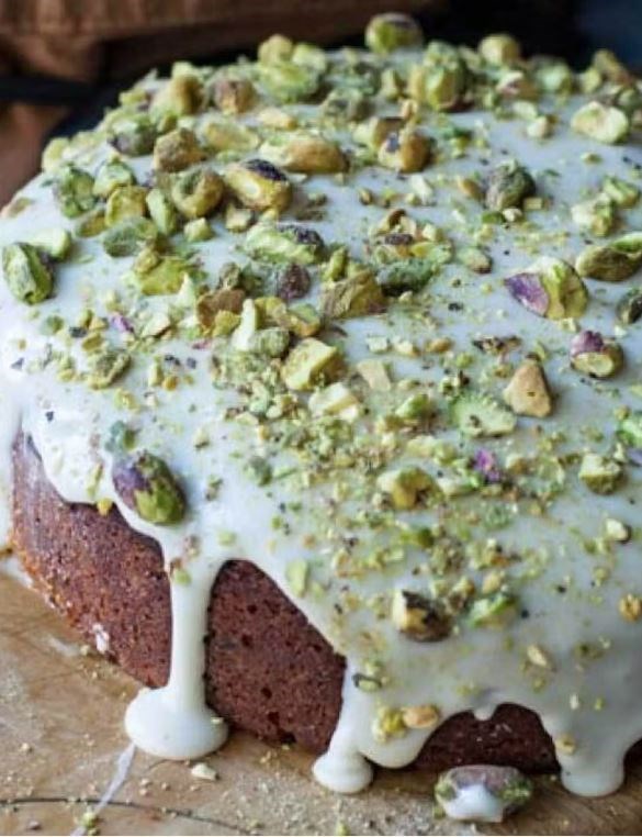Pistachio, yoghurt & elderflower cake