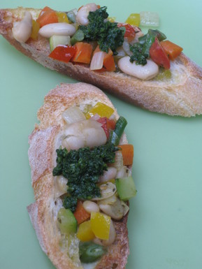 Pistou bruschetta