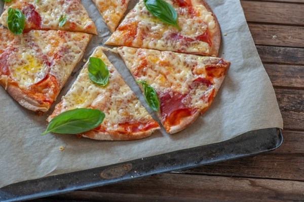 Pita pizza