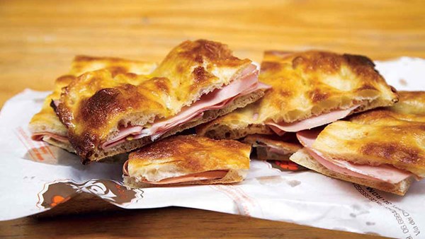 Pizza bianca [Antico Forno Roscioli]