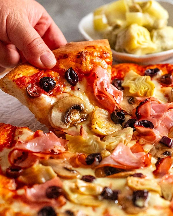 Pizza capricciosa
