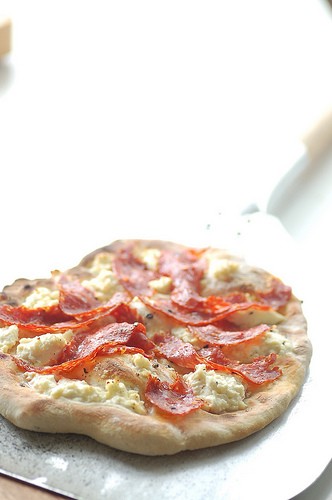 Pizza love tomato sauce