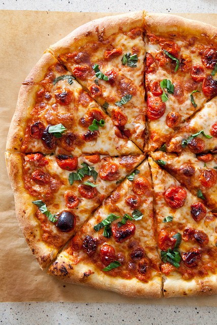 Pizza margherita, fancified