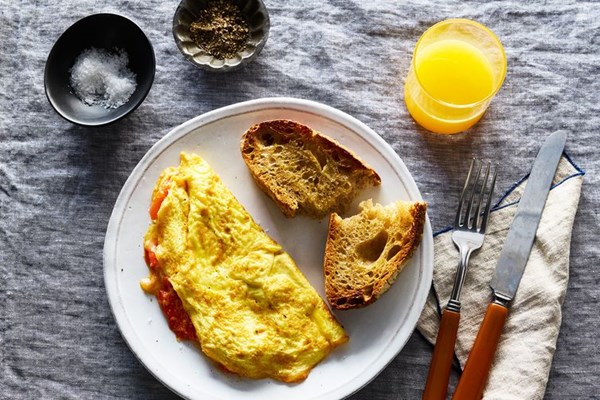 Pizza omelet