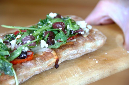 Pizza on the grill, Greek-style
