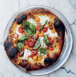 Pizza pomodoro crudo