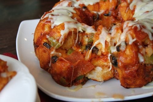 Pizza pull-apart bread