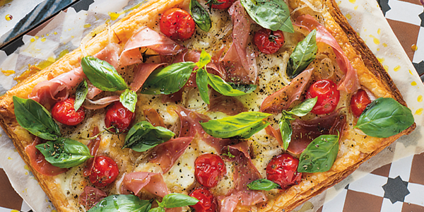 Pizza style puff pastry tart