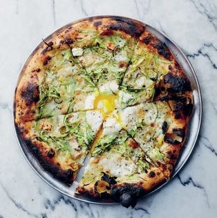 Pizza with asparagus, sottocenere & sunny egg