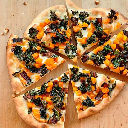 Pizza with crispy kale, butternut squash, bacon & smoked mozzarella