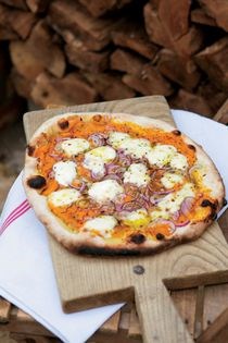 Pizza with roasted butternut squash, chilli and mozzarella