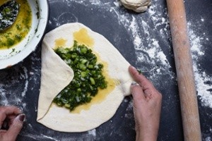Plachyndy with herbs and egg