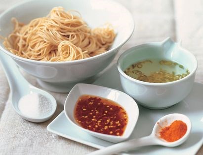 Plain noodles with four flavours