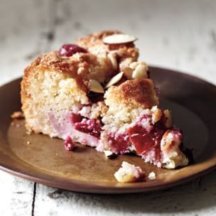 Plum-almond cake (Torta di prugne e mandorle)