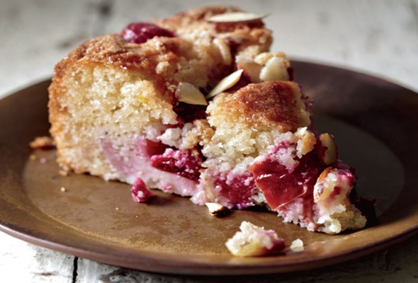 Plum almond cake (Torta di prugne e mandorle)